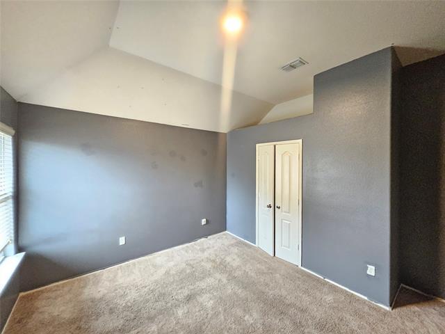 Building Photo - 3049 Trinity Lakes Dr