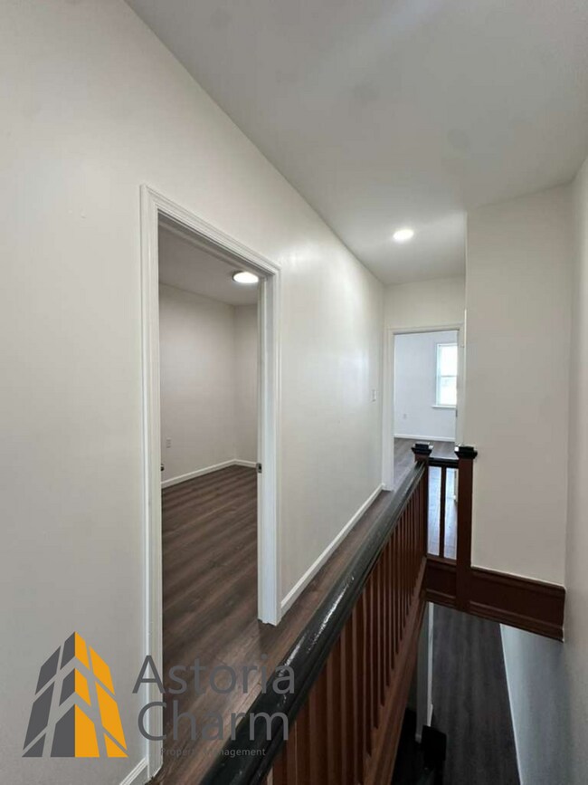 Building Photo - 3 Bedroom Plus Two Dens with Finished Basement on Harford Road