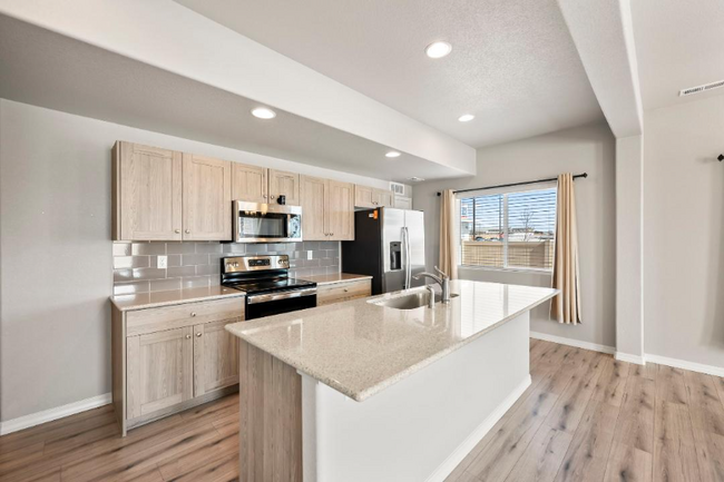 Building Photo - 7880 Woodmen Center Heights