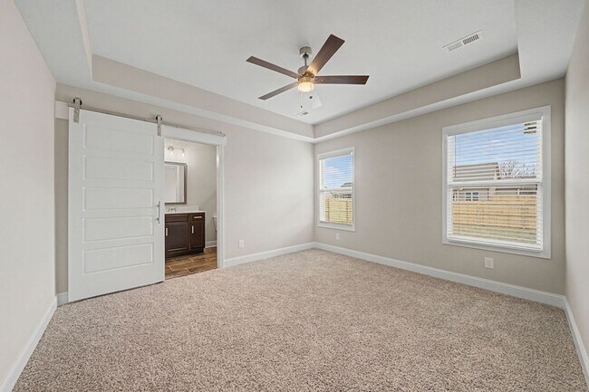 Building Photo - 199 Donegal Dr