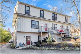 Building Photo - 225 N Whitford Rd