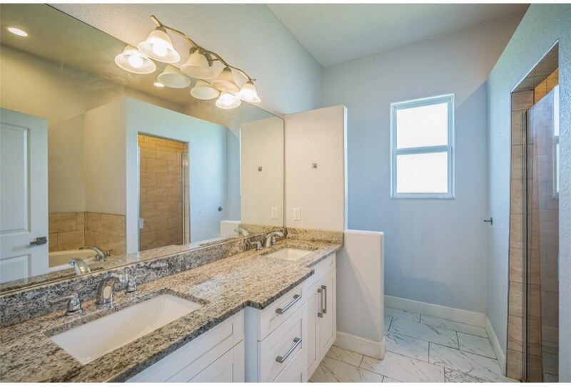 Building Photo - 10517 Camelia Dr