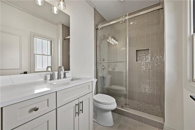 Building Photo - 2447 Rock Maple Dr NE