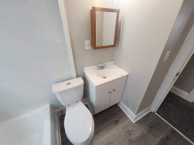 Building Photo - 11705 Ablewhite Ave