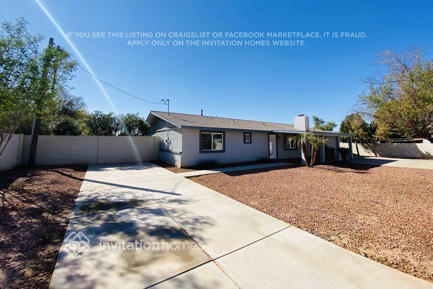 Building Photo - 892 E Erie St