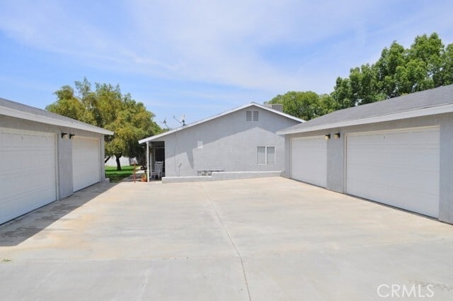 Building Photo - 12694 Valley View St