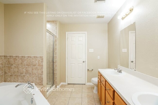 Building Photo - 9139 Prairie Trails Dr