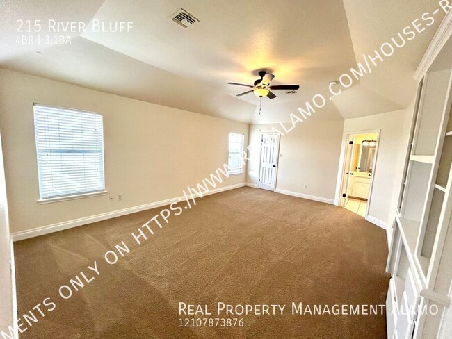 Building Photo - AVAILABLE NOW! 2-Story 4 Bedroom / 3.5 Bat...