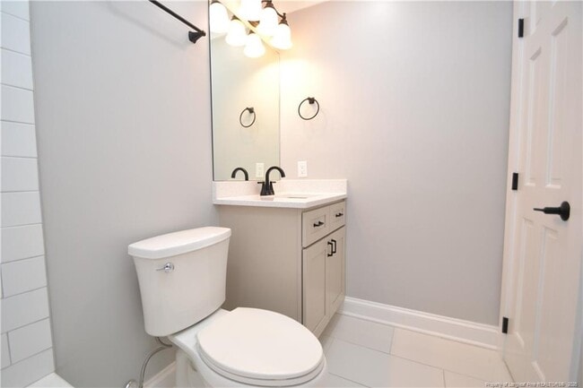 Building Photo - 942 Athens Dr