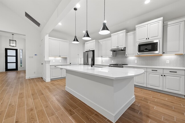 Building Photo - 2210 Cherry Brg Ln