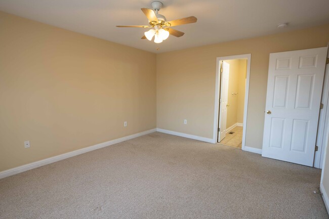 Master Bedroom - 3525 Ford Rd