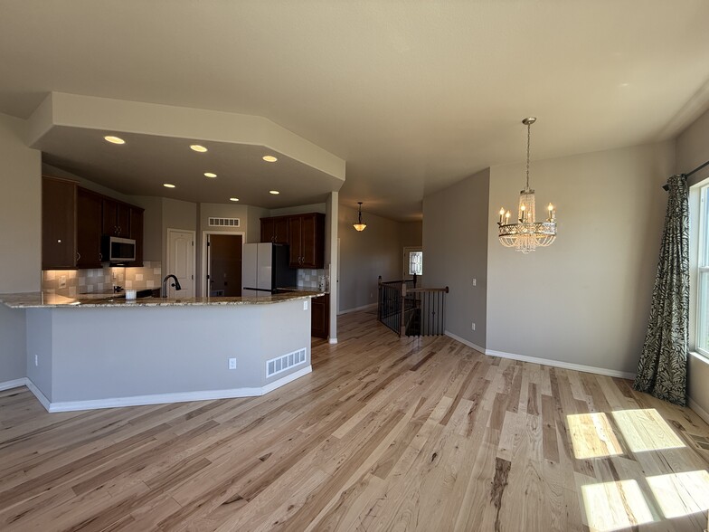 Building Photo - 15834 Kansas Pacific Ct