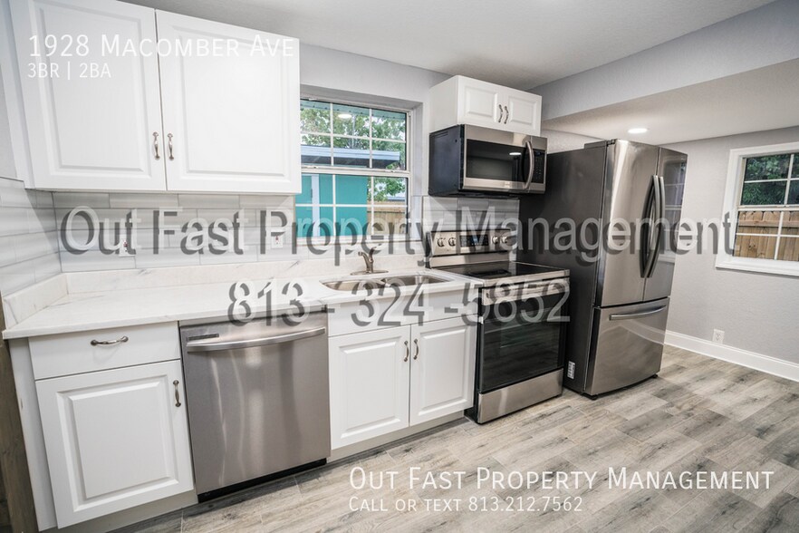 Building Photo - 1928 Macomber Ave