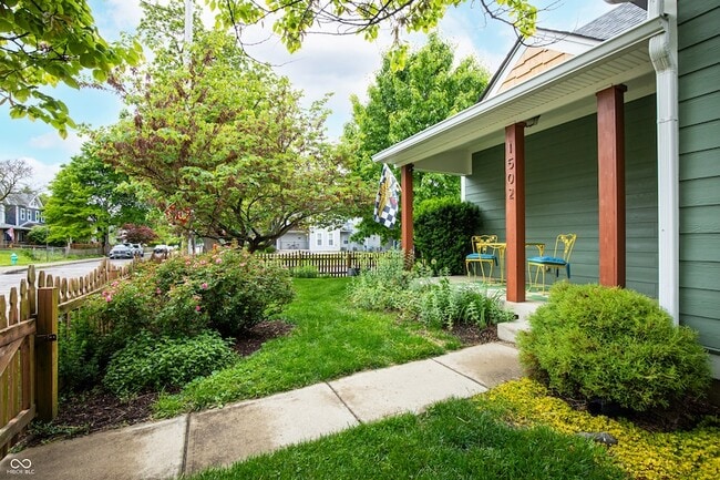 Building Photo - 1502 Woodlawn Ave