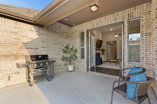 Building Photo - 11482 Misty Ridge Dr