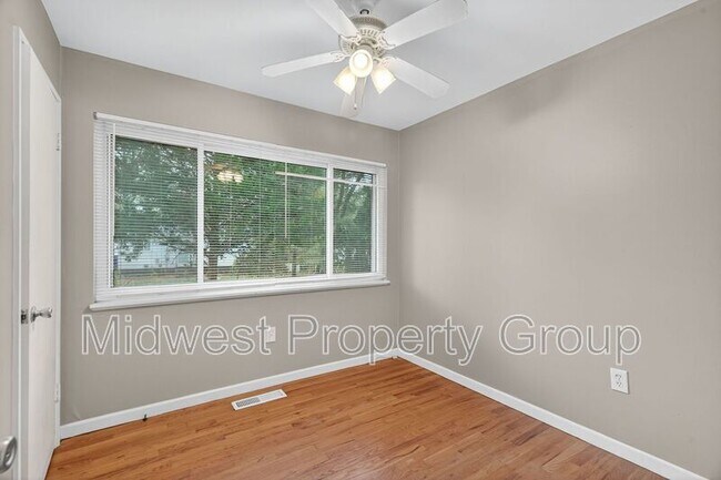 Building Photo - 4 Saratoga Ct