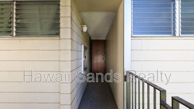 Building Photo - 933 Kaheka St