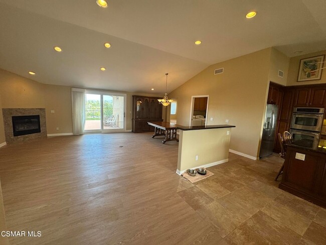 Building Photo - 191 Thoreau Cir