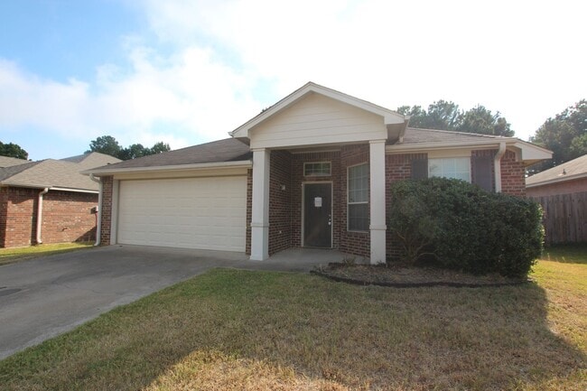 Primary Photo - Available! Beautiful 3 bedroom 2 bathroom ...