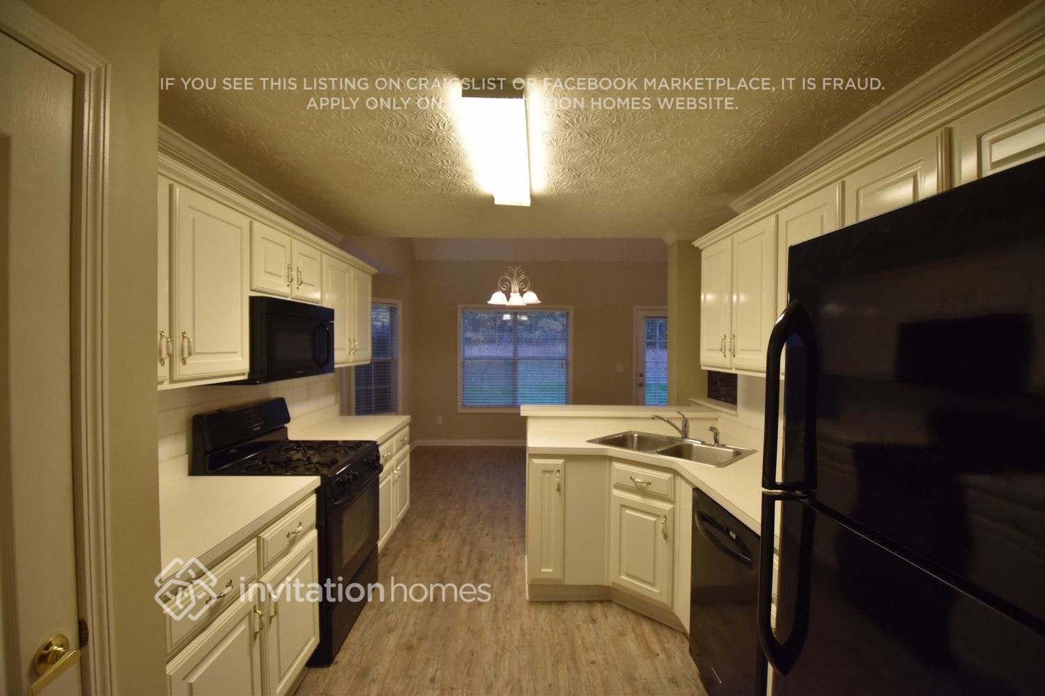 Building Photo - 156 Wyckliffe Dr