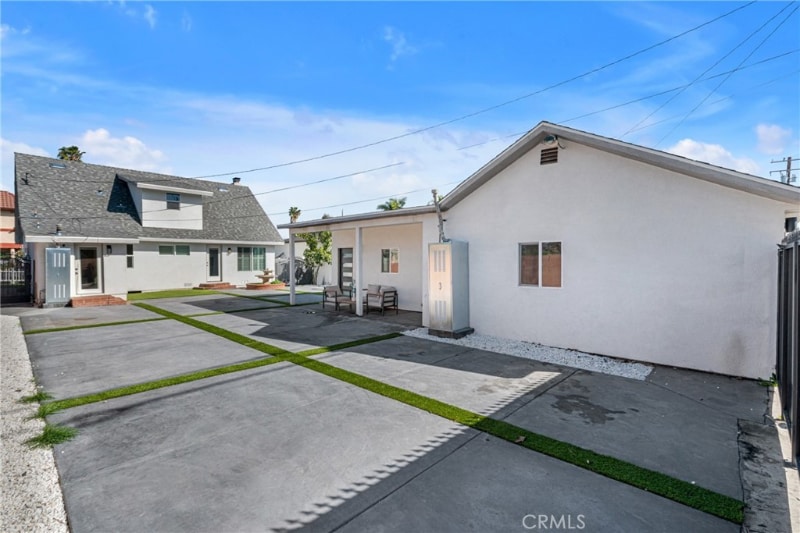 Building Photo - 6261 Homewood Ave