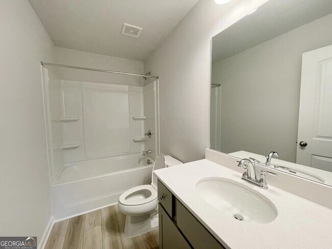 Building Photo - 928 Yancey Ct