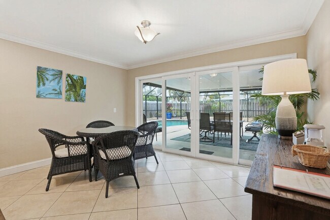 Building Photo - 660 100th Ave N