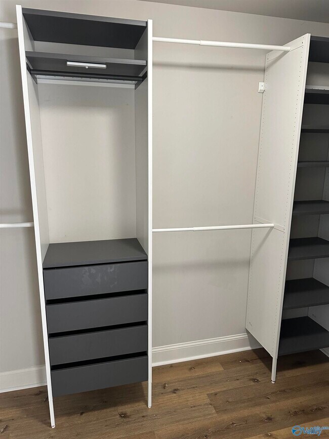 Building Photo - 517 Balsam Terrace Way