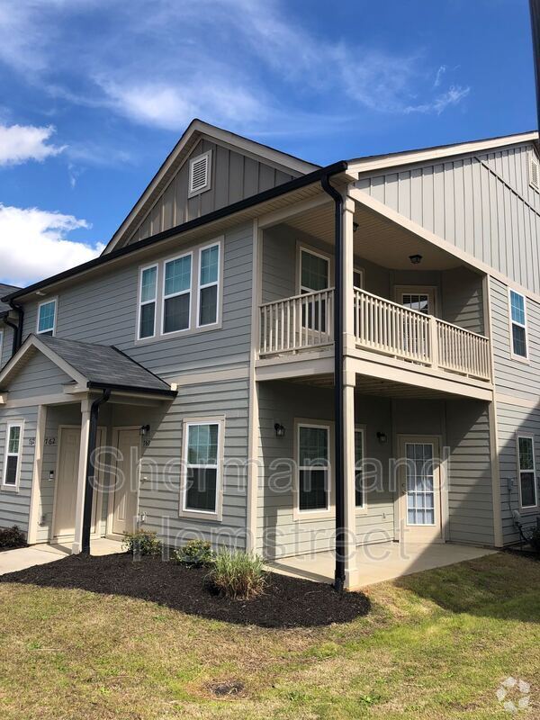 Building Photo - 760 Tarvin Cir