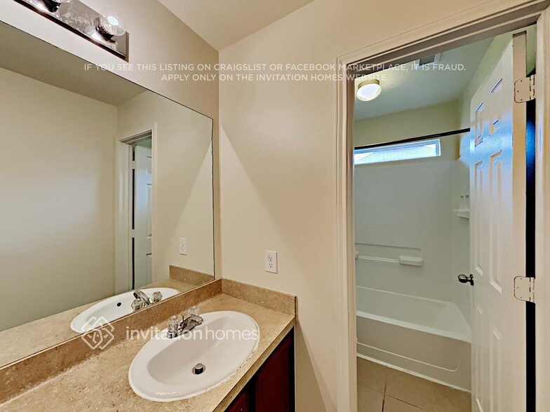 Building Photo - 2411 Lago Mirado Wy