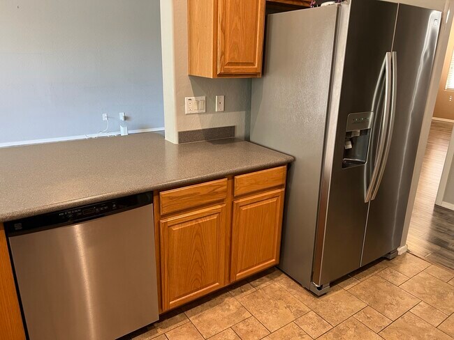 Building Photo - 25 S Quinn Cir