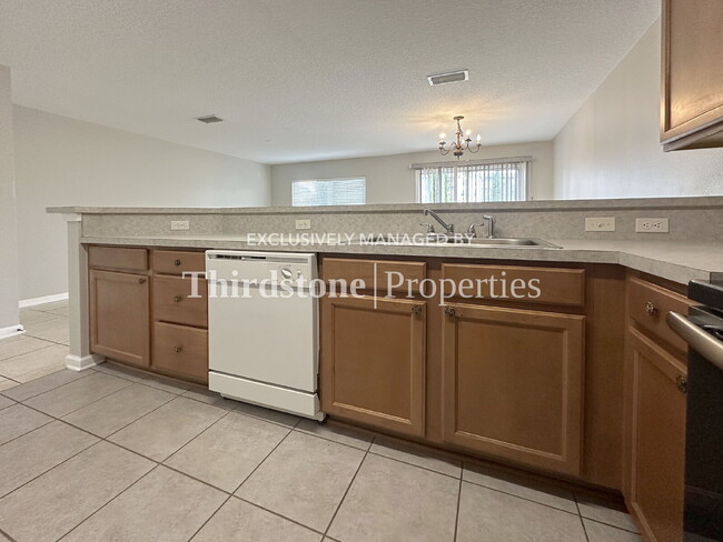 Building Photo - 1036 N Black Cherry Dr