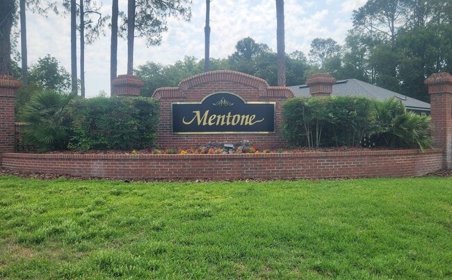 Building Photo - Beautiful, well-maintained 3-bedroom, 2-bathroom home