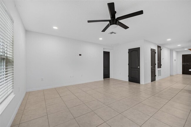 Building Photo - 1097 Augustus Dr