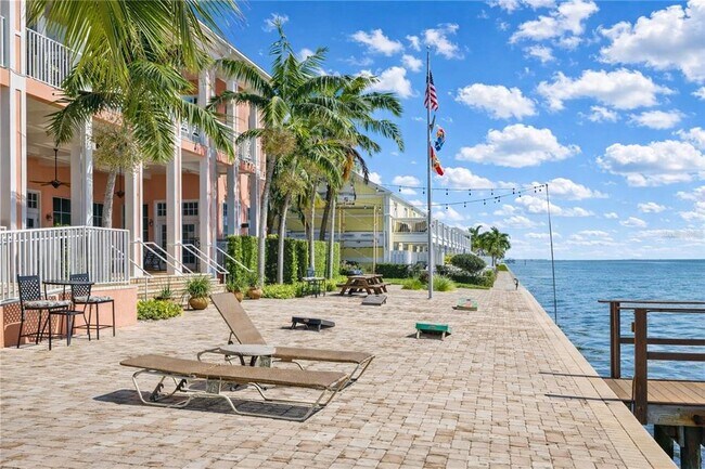 Building Photo - 5048 Beach Dr SE