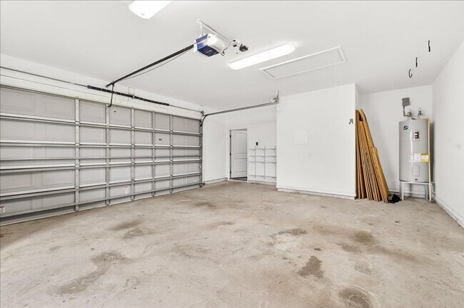 Building Photo - 2417 Badlands Dr