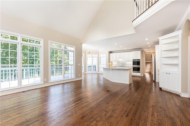 Building Photo - 9360 Nesbit Lakes Dr
