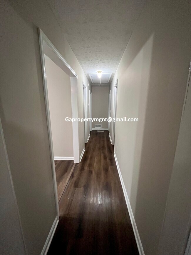 Building Photo - 231 Waddell Dr