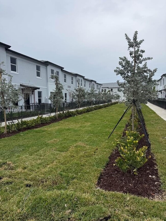 Building Photo - 15565 SW 280th St