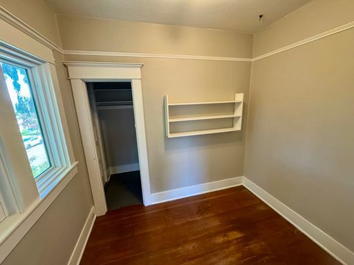 Building Photo - Gorgeous 2 bed Craftsman in Queen Anne! Open house Saturday!