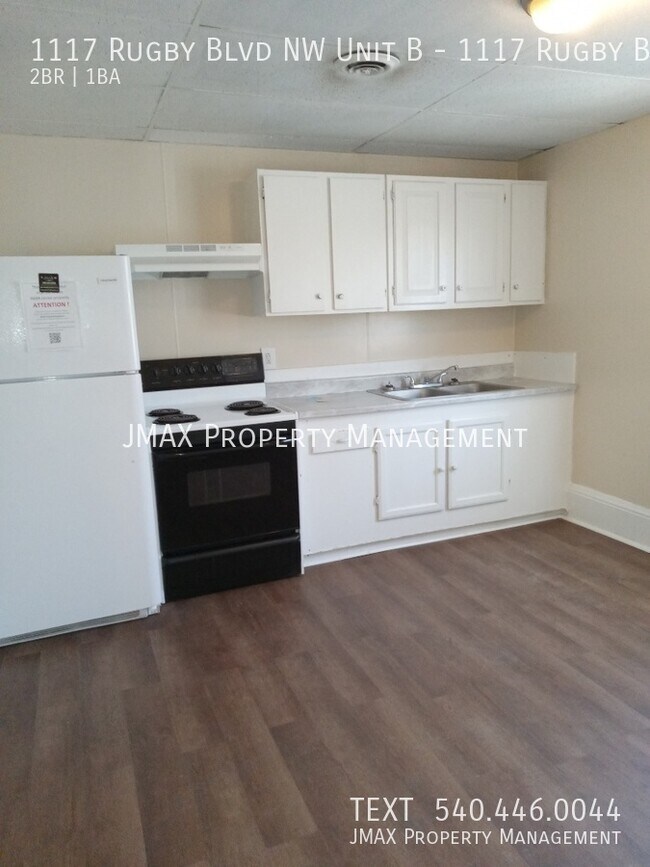 Building Photo - 1117 Rugby Blvd NW