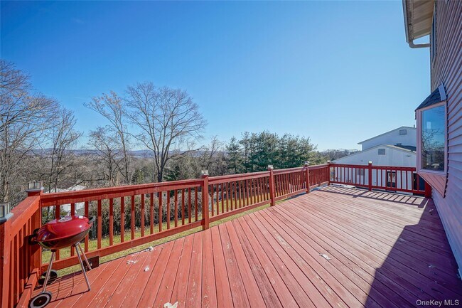 Building Photo - 62 Walter Dr