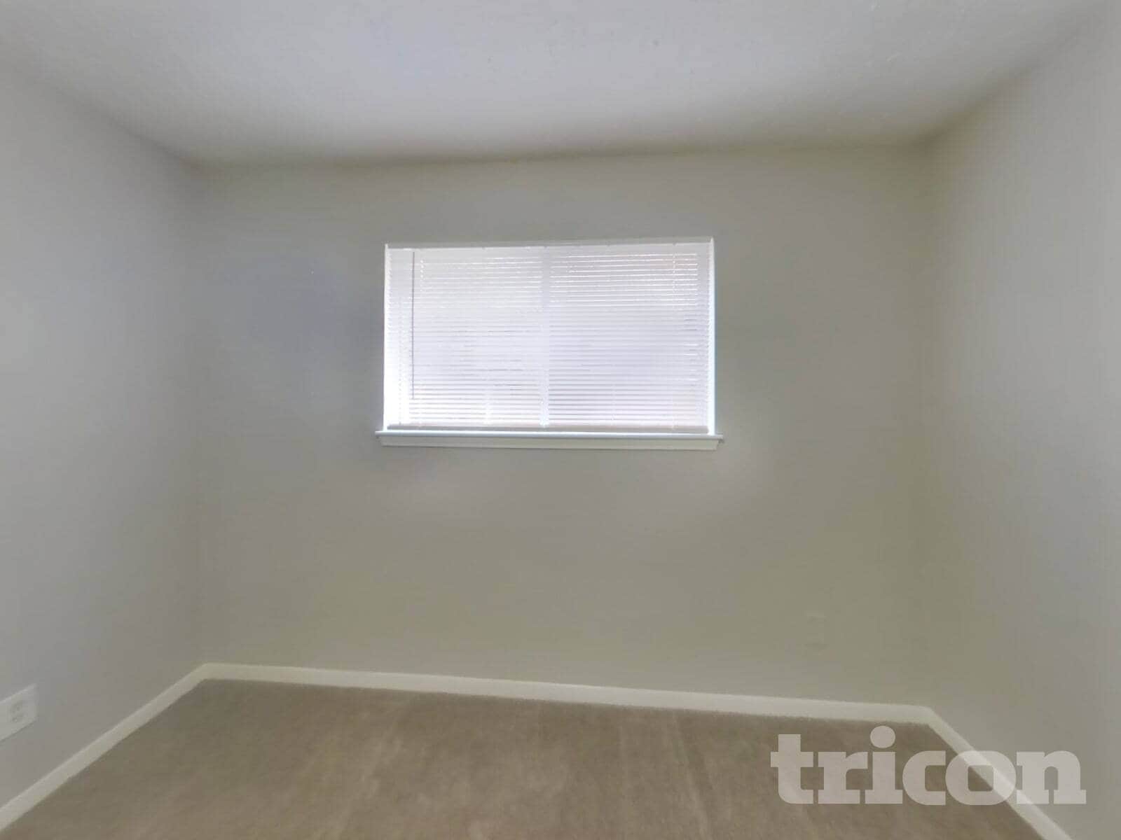 Building Photo - 22510 Braken Carter Ln