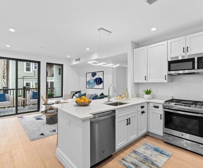 Building Photo - Gorgeous South Boston 1BR in elevator building - new construction in 2024