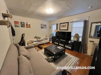 Building Photo - 157 Summer St