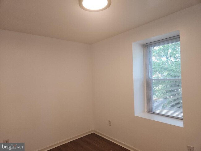 Building Photo - 3856 Terrace St