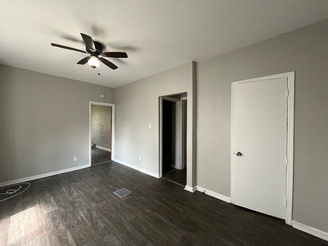 Building Photo - 3889 W.33rd