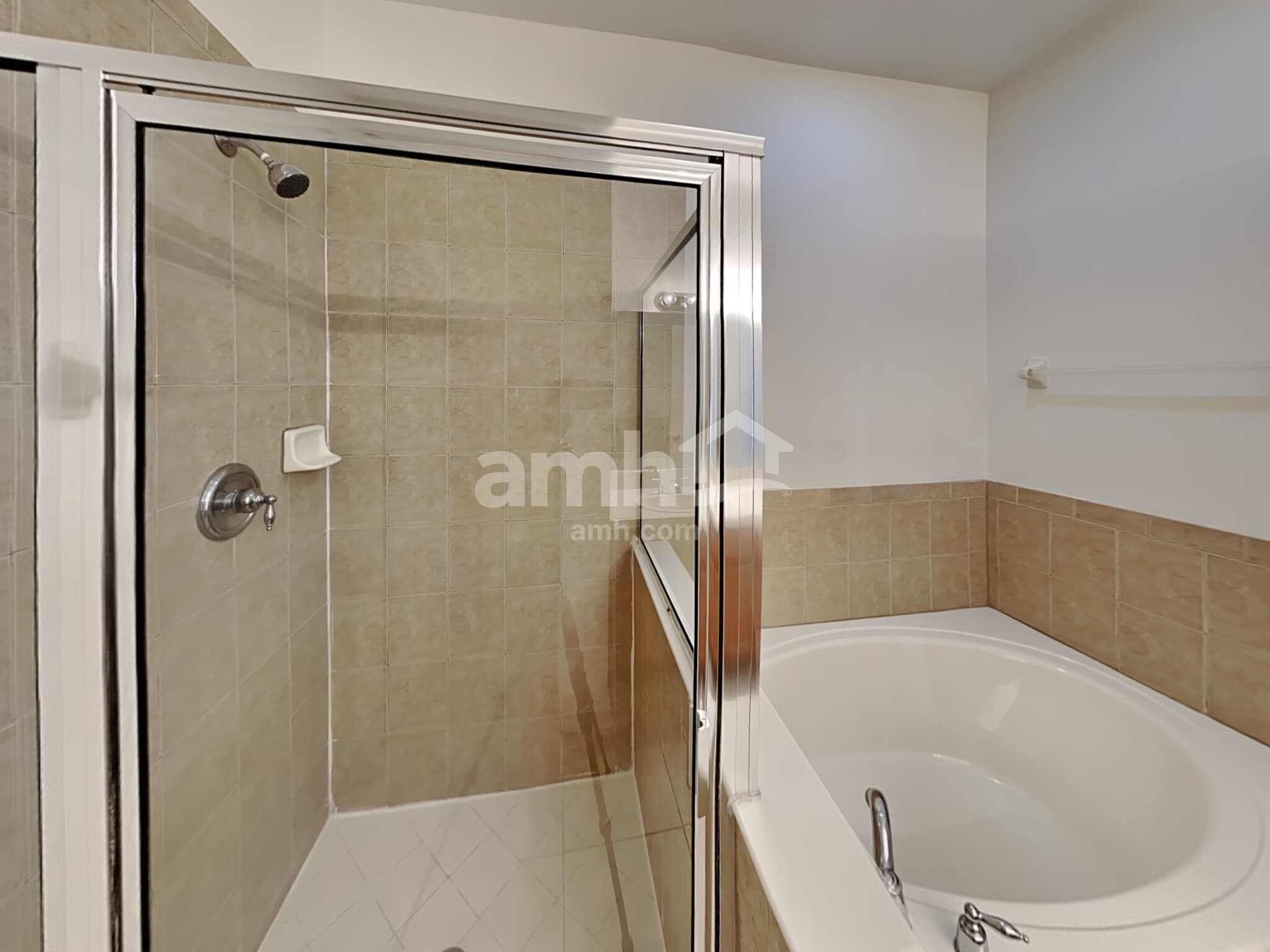 Building Photo - 6019 Blue Sage Dr