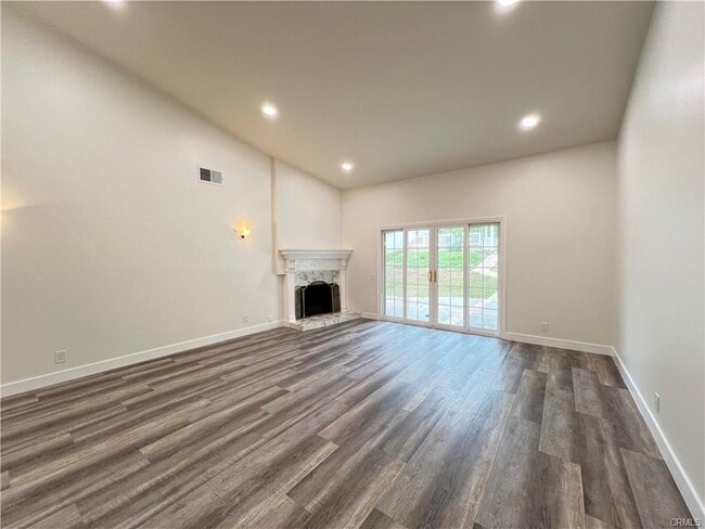 Building Photo - 3725 Cypress Ln