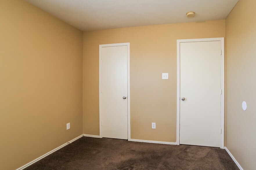 Building Photo - 21211 Linden House Ct